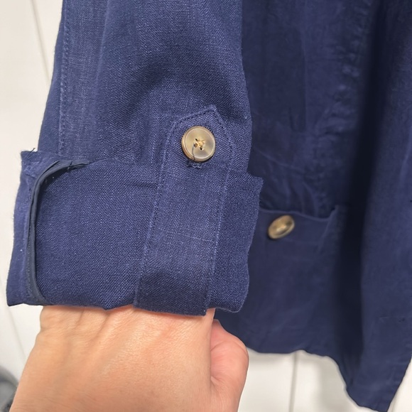 Size 12 women’s Coldwater Creek navy linen top - Picture 6 of 10